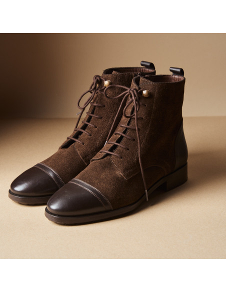 Women's Lace-up Bootie Satur