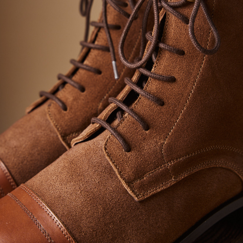 Women's Lace-up Bootie Satur