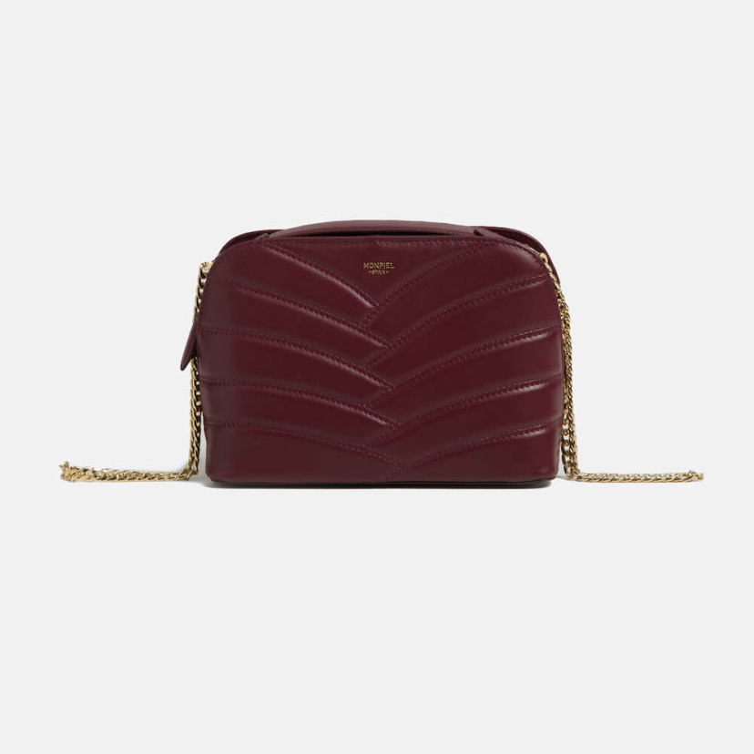 Gepolsterte Lederhandtasche mit Goldkette