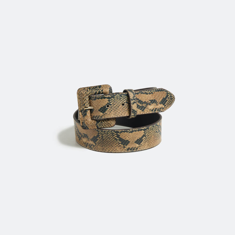 Women's wide belt in leather with lined buckle