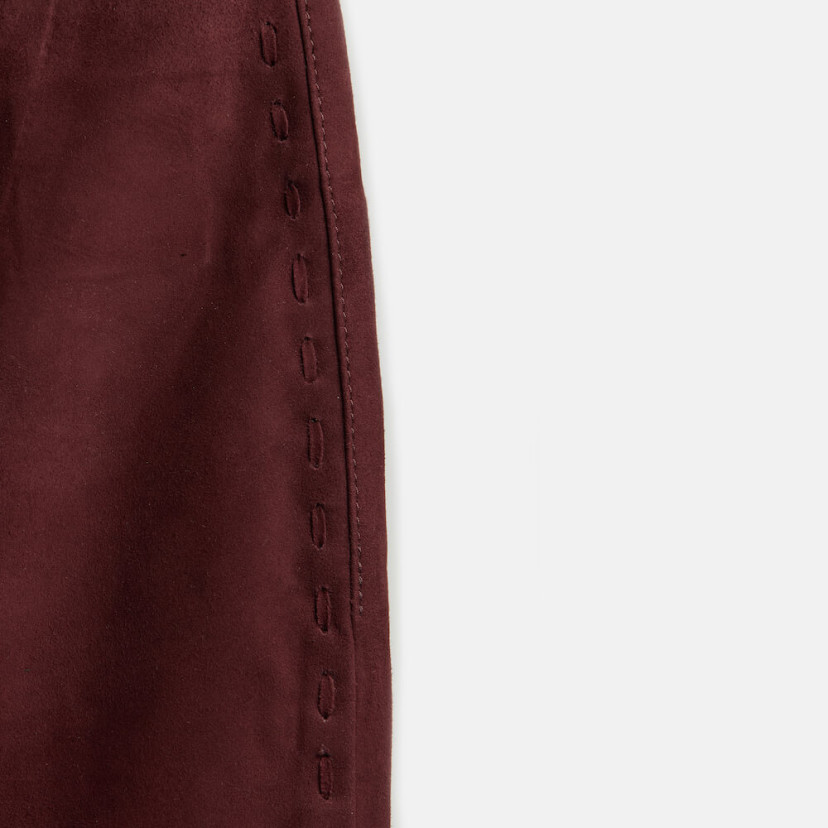 Pantaloni in Pelle Scamosciata con Cinque Tasche e Cuciture