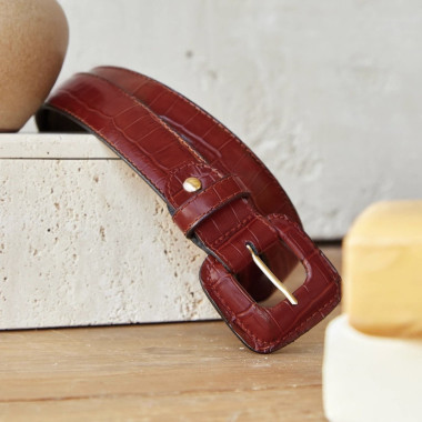 Leather belt Woman with... 2