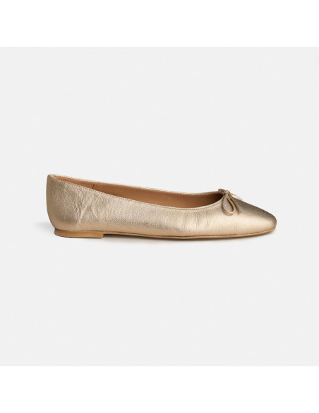 Manolita Pointed Toe Ballet Flat