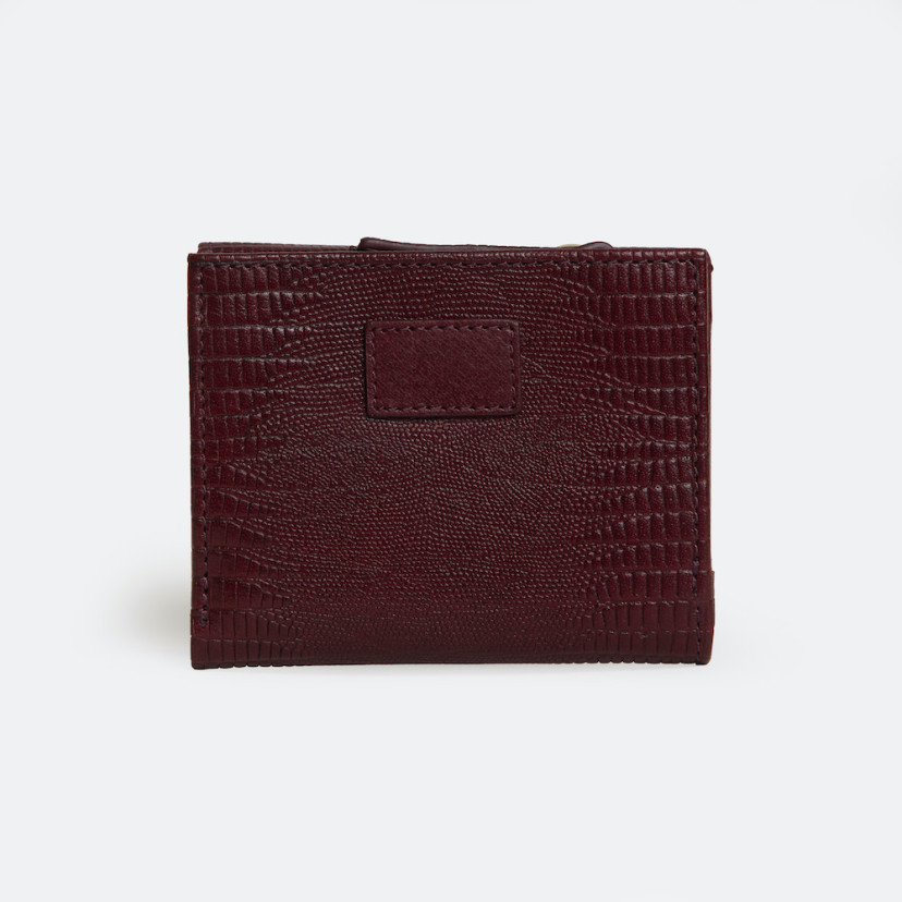 Cartera de piel pequeña con monedero