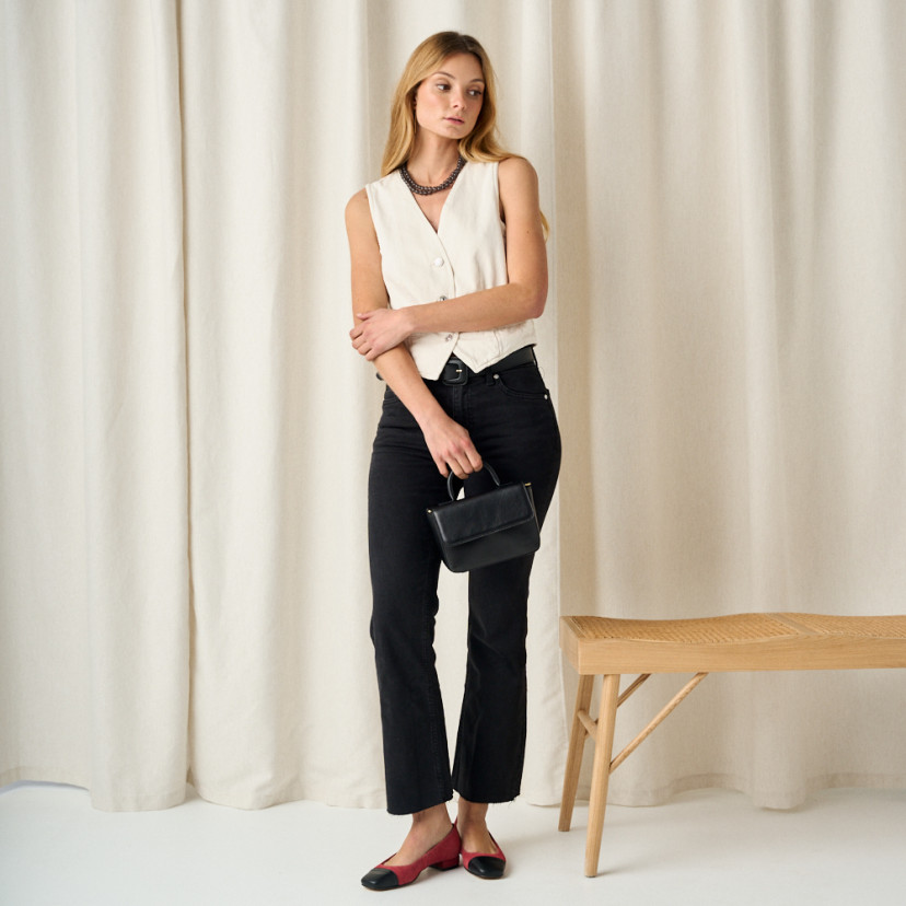 Chaussures à bout carré pour femme en daim rose avec embout noir, plan large modèle - MONPIEL