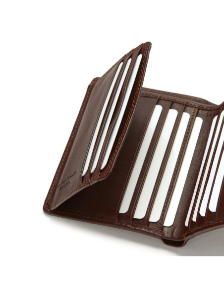 Basic Double Mountain Wallet in brown, open in top-down view, close-up shot on white background - MONPIEL