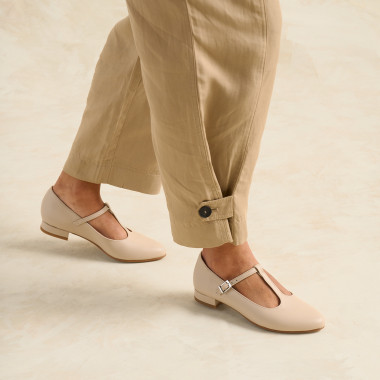 Mary Janes pour femmes Marieta en cuir noir, vue de dessus et en perspective - MONPIEL 2