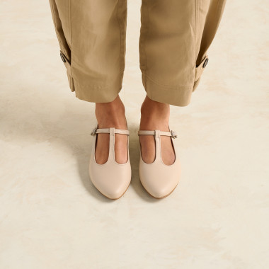 Women's Mary Janes Marieta in black leather, top-down and perspective view - MONPIEL 2