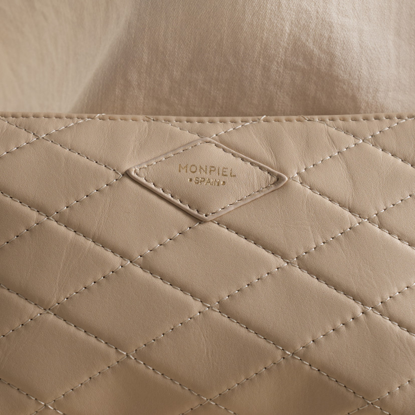 Kleine Gesteppte New York Ledertasche für Damen