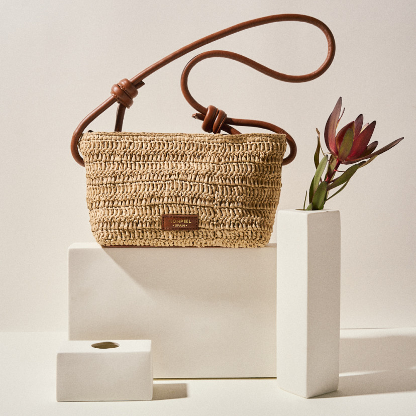 Small Raffia Knot Bag