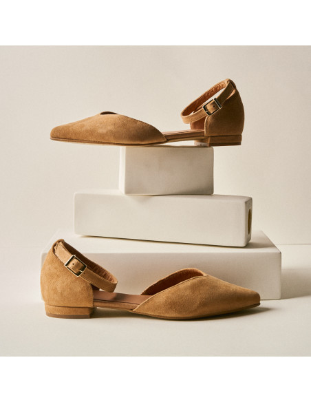 Mary Jane Scollo a V Emma