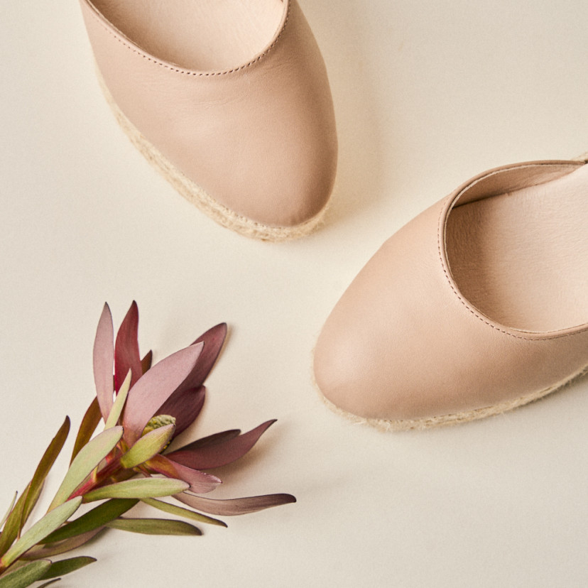 Espadrillas con Zeppa Alta e Cinturino Paros