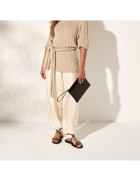 Women’s Leather Clutch