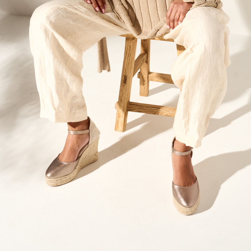 Espadrillas con Zeppa Alta e Cinturino Paros