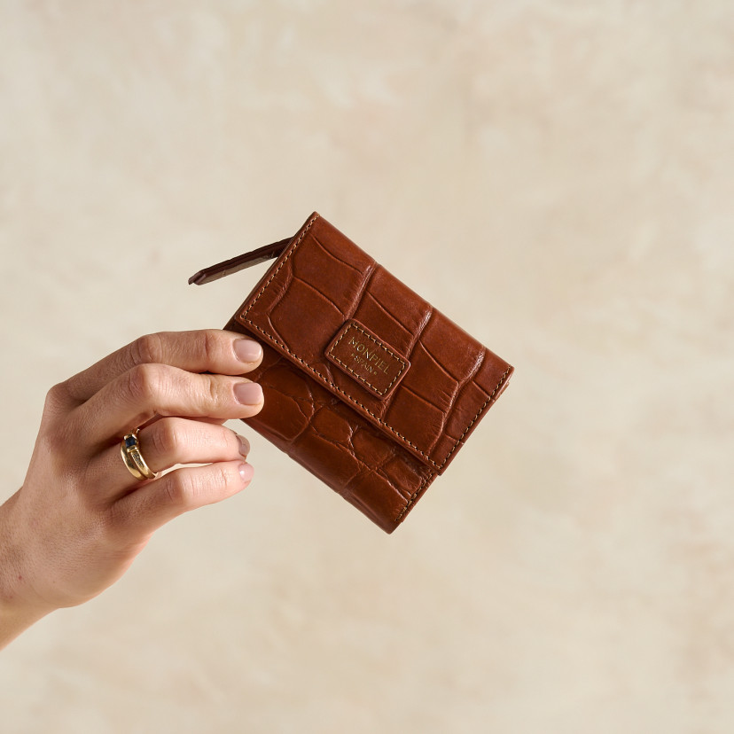 Cartera de piel pequeña con monedero