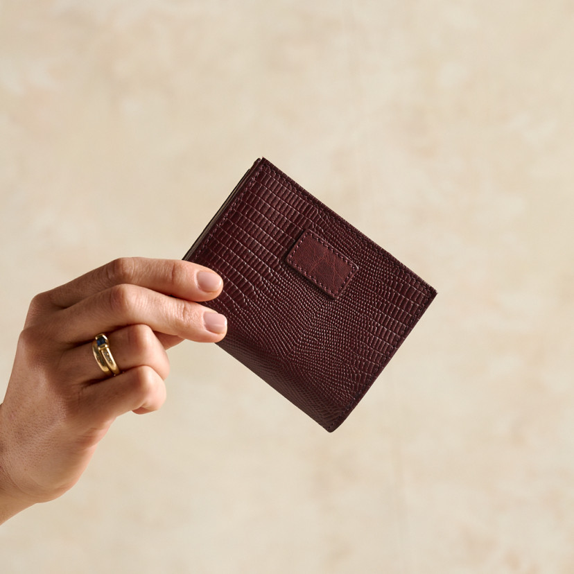 Cartera de Piel Pequeña con Monedero