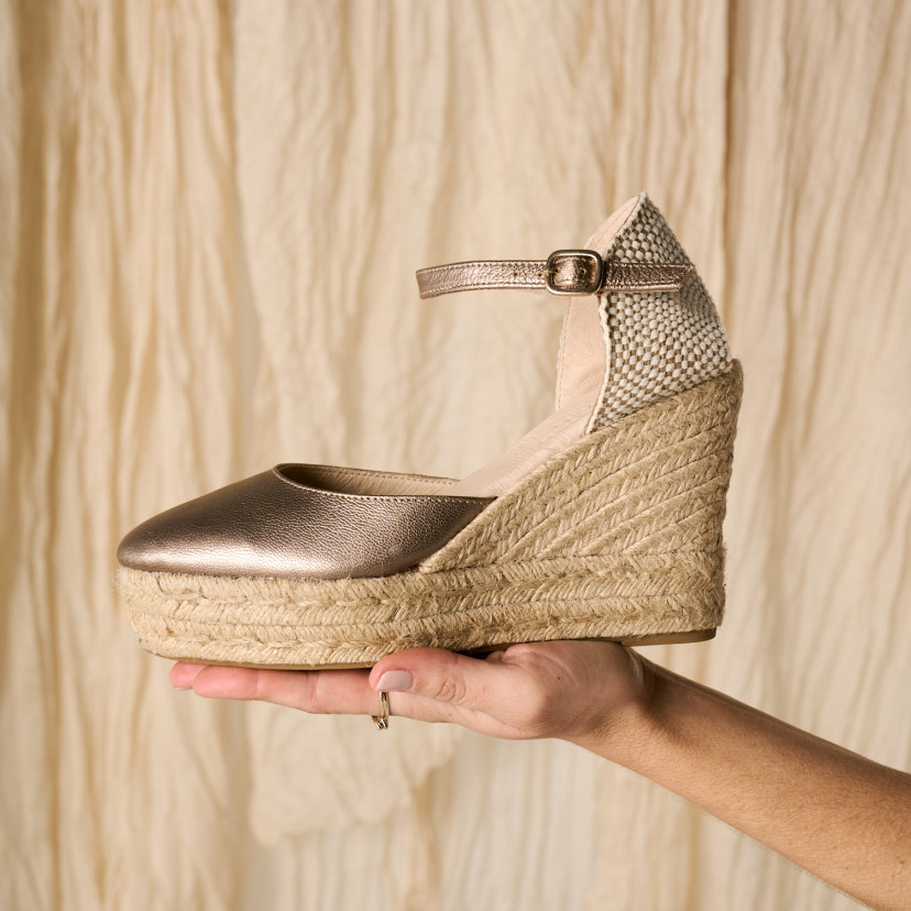 Espadrillas con Zeppa Alta e Cinturino Paros