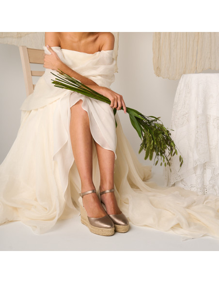 Espadrillas con Zeppa Alta e Cinturino Paros