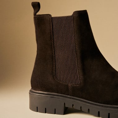 Stivaletto Chelsea Bianca con suola track 2