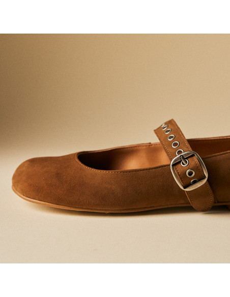 Mercedita Barefoot Oli