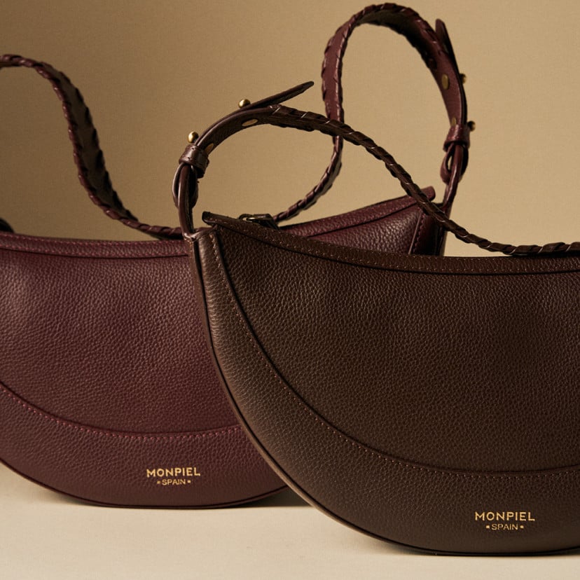 Gaucho Leather Bag with Topstitched Handle