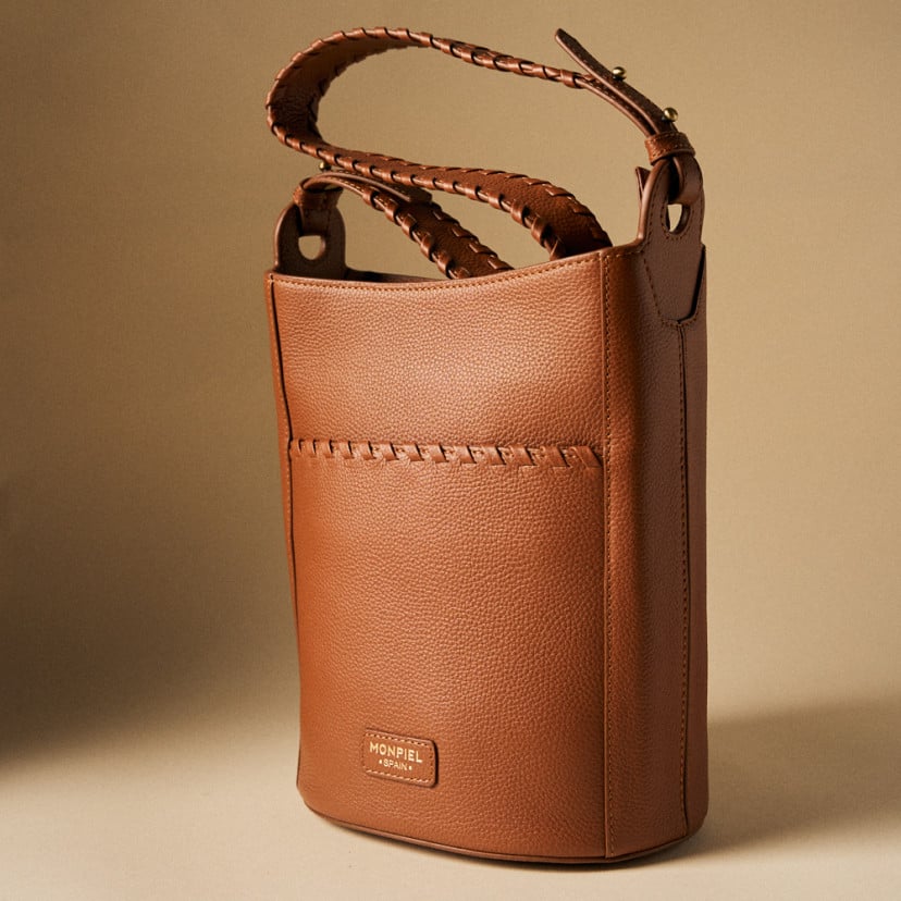Bolso Champanera de piel con asa y costuras