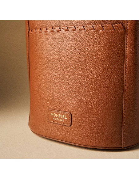 Bolso Champanera de piel con asa y costuras