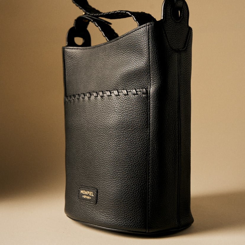 Champanera Leather Bag with Stitched Handle