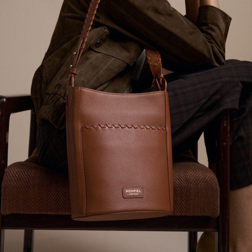 Champanera Leather Bag with Shoulder Strap and Stitching