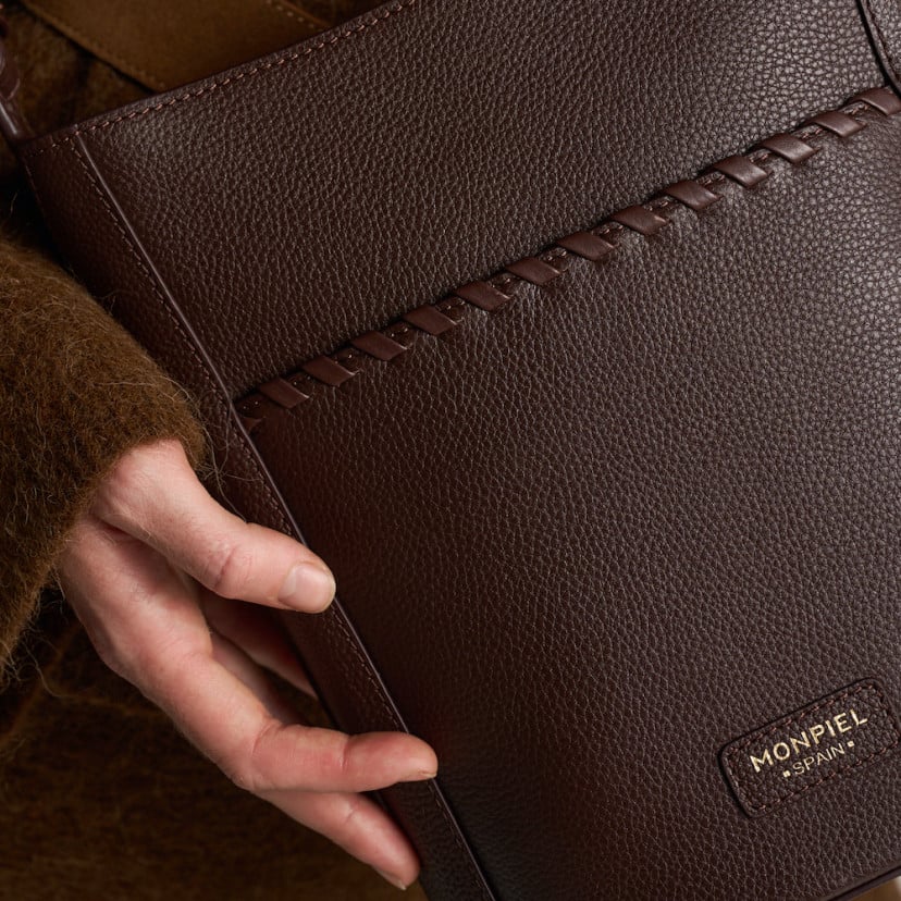Champanera Leather Bag with Stitched Handle