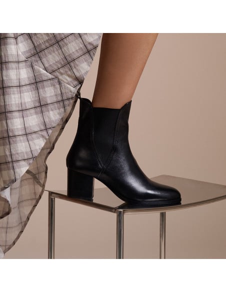 Marcela Stiefelette | MONPIEL