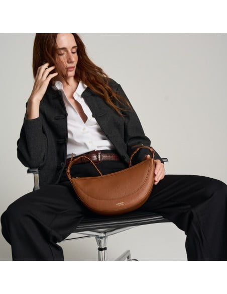 Gaucho-Ledertasche mit gestepptem Henkel