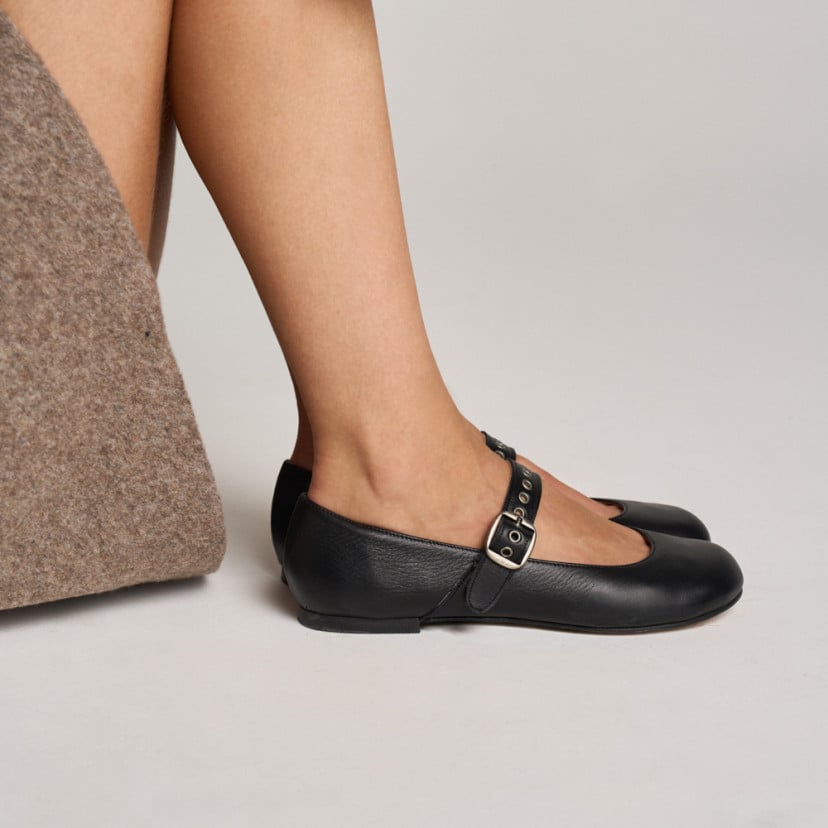 Mary Jane Barefoot Oli