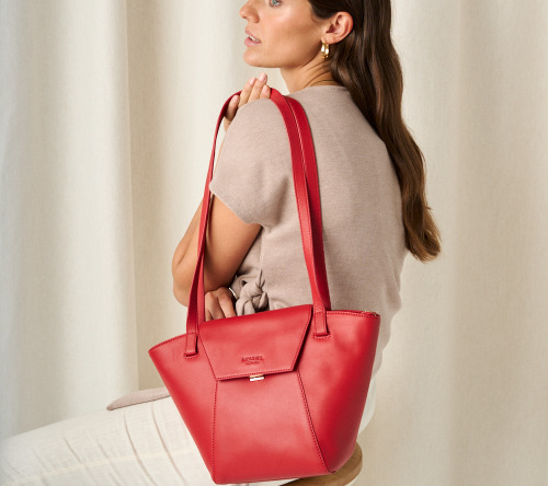 ¿Cómo saber si un bolso es de cuero o piel 100% natural?