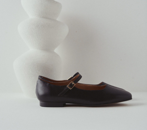 Por que as merceditas são chamadas de "Mary Jane"?